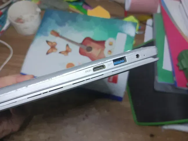 Zed Air light Silver Intel inside Operating System