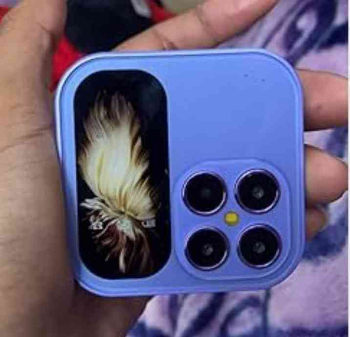 i16 Pro Flip Stylist