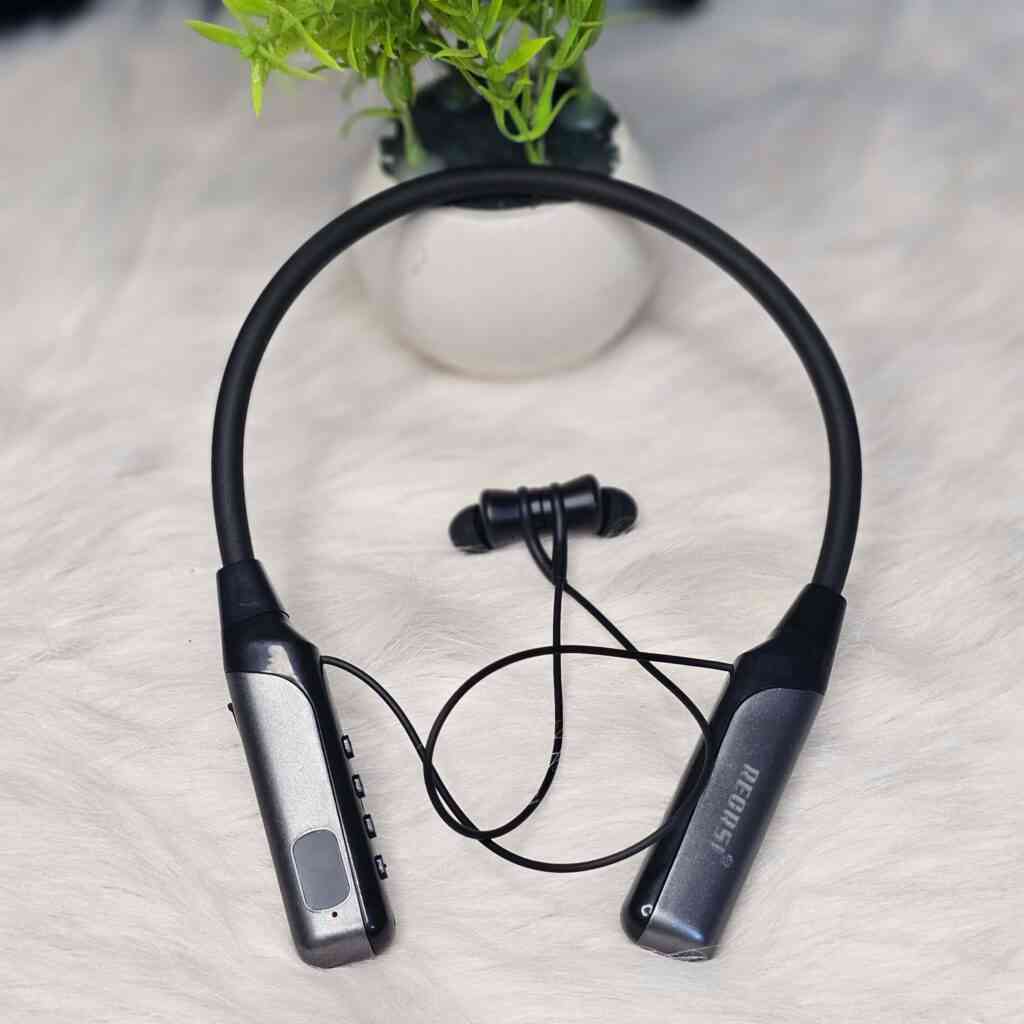 Wireless Earphones RE-NY060 – 200h Backup সহ দুর্দান্ত সাউন্ড কোয়ালিটি