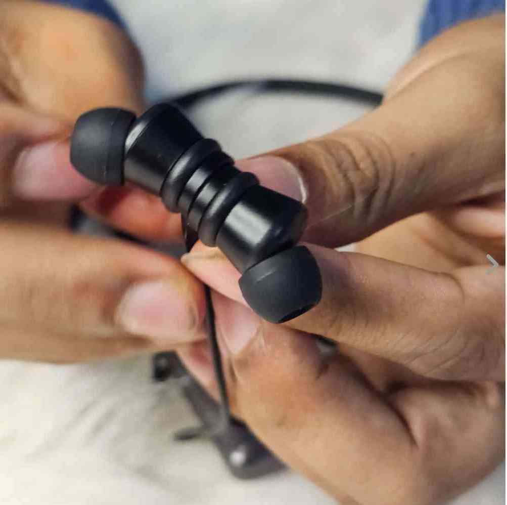 Wireless Earphones RE-NY060 – 200h Backup সহ দুর্দান্ত সাউন্ড কোয়ালিটি